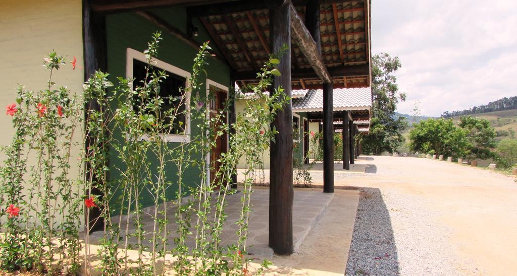 Pousada A Mata Que Canta Socorro  Habitación foto